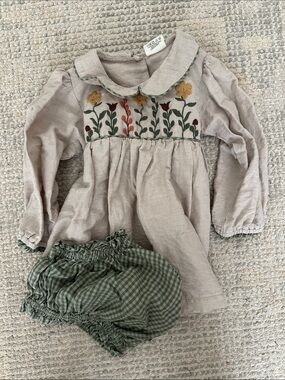 Boutique Embroidered Linen Dress with Green Gingham Bloomers